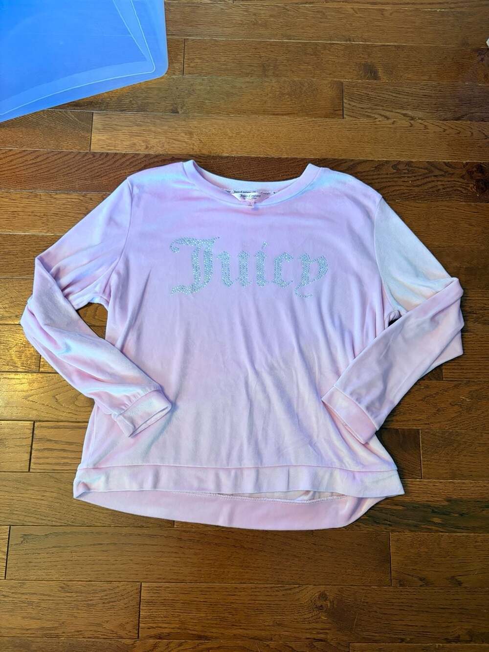 Juicy Couture Pink Velour Rhinestone Logo Long Sleeve Sleepwear Crewneck Top